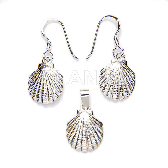 Sterling silver earrings and pendant. shell.