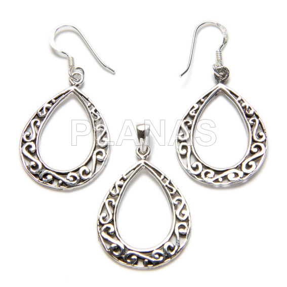 Set silver earrings and pendant