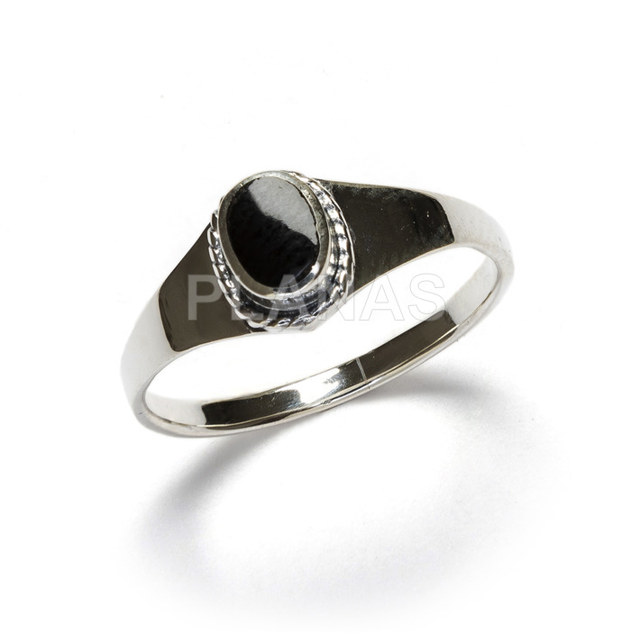 Ring in sterling silver and onyx.
