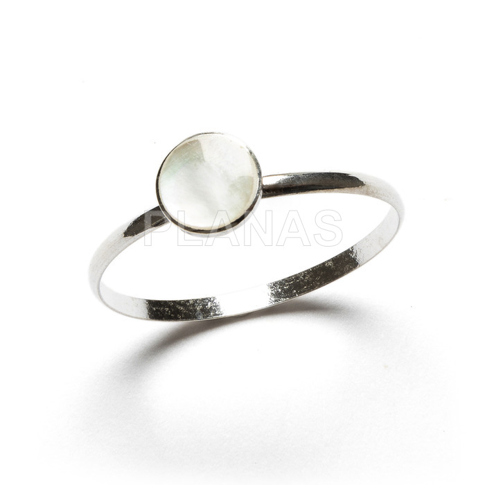 Ring in sterling silver and nacre. circle.