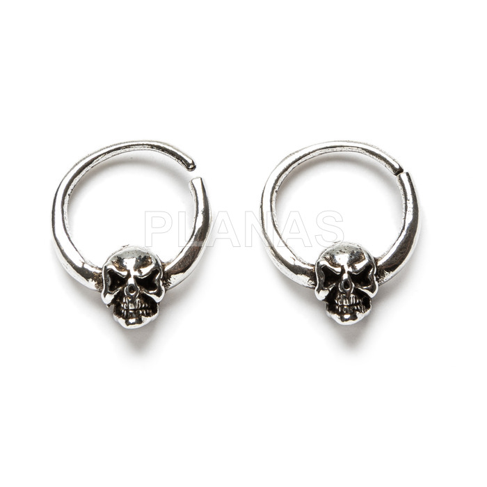 Sterling silver earrings. skull.