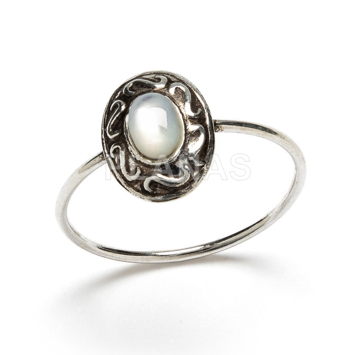 Sterling silver and mother-of-pearl ring.