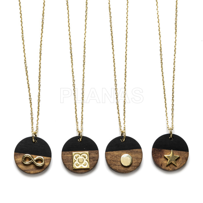 Necklace in sterling silver and gold plated with a wood and resin motif.