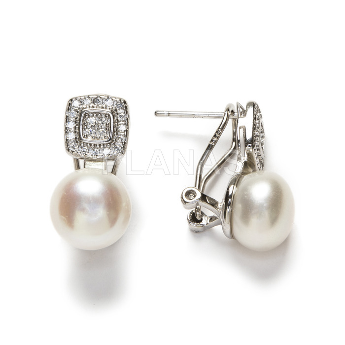 Tuyyo in rhodium-plated sterling silver with 10mm cultured pearl.