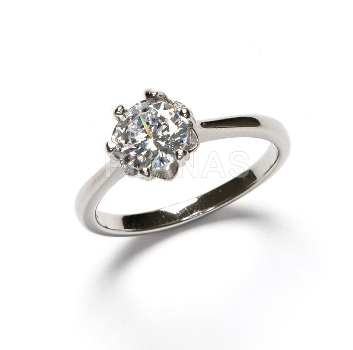 Solitaire in rhodium plated sterling silver and cubic zirconia.