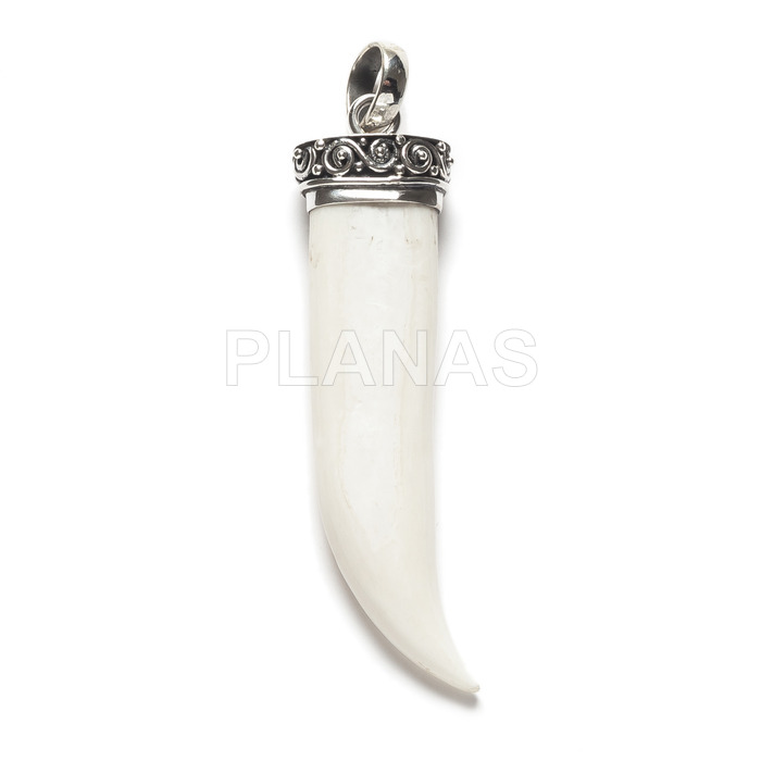 Pendant in sterling silver and bone. horn.