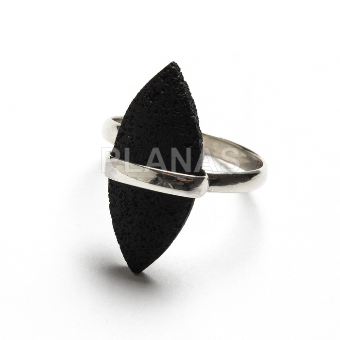 Adjustable ring in sterling silver and volcanic lava.