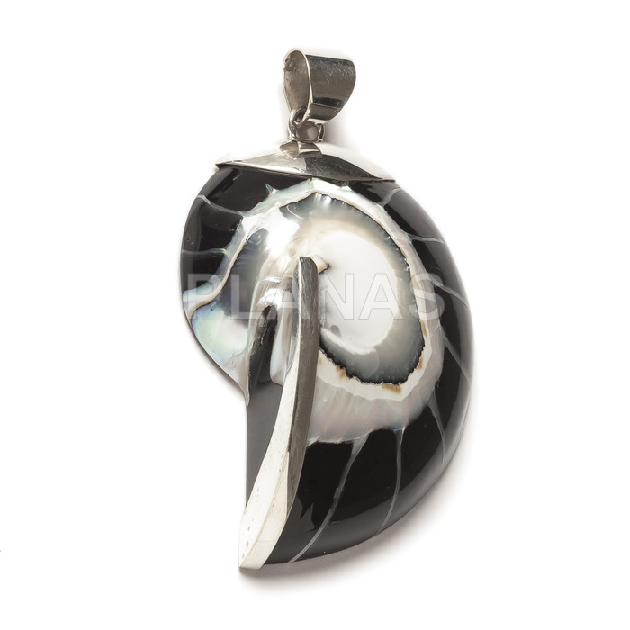 Balinese snail pendant in sterling silver. 52x32mm.