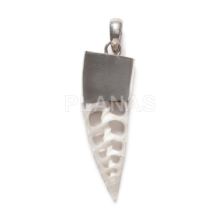 Pendant in sterling silver and bone.