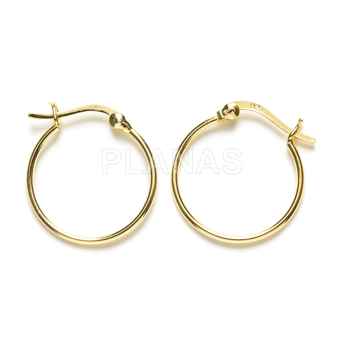 Hoops in sterling silver and gold plated.
