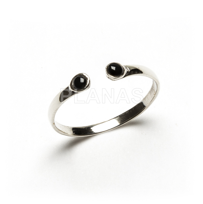 Ring in sterling silver and onyx enamel.