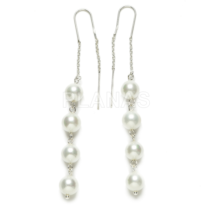 Earrings in sterling silver and high quality austrian pearls.