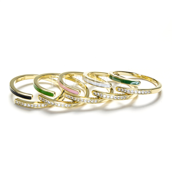 Open ring in gold plated sterling silver with 1 micron with enamel.