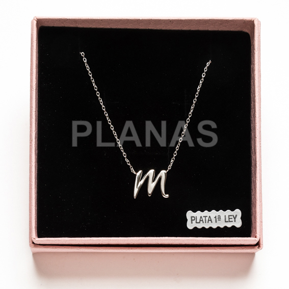 Pendant in rhodium-plated sterling silver.mama. 