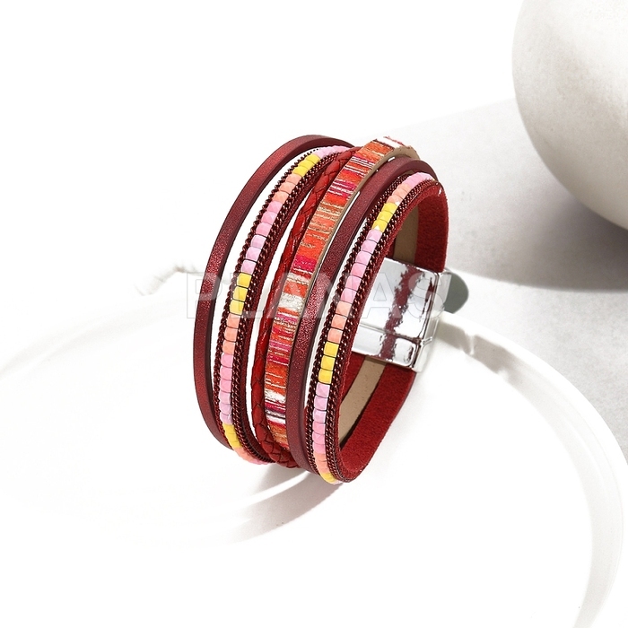Pulsera  en cuero PU y cierre en  Acero Inoxidable magnetico.Color Crimson.