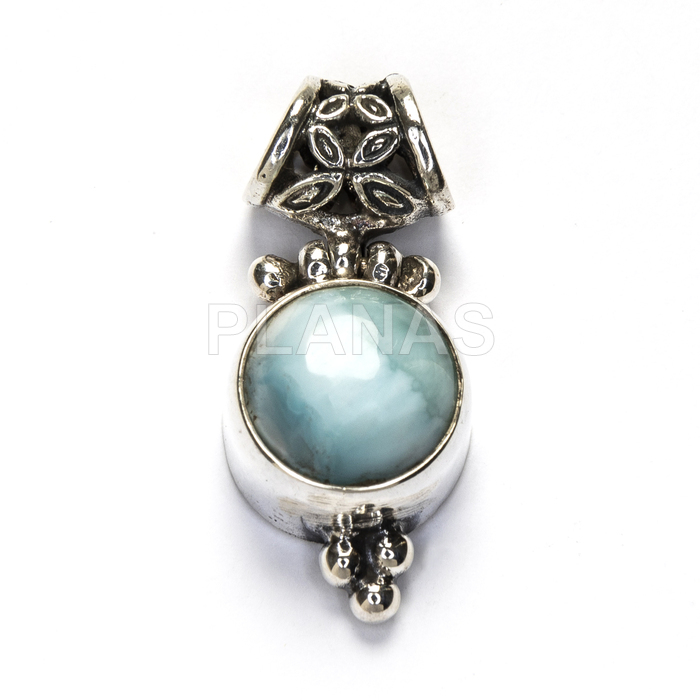 Pendant in sterling silver and larimar.