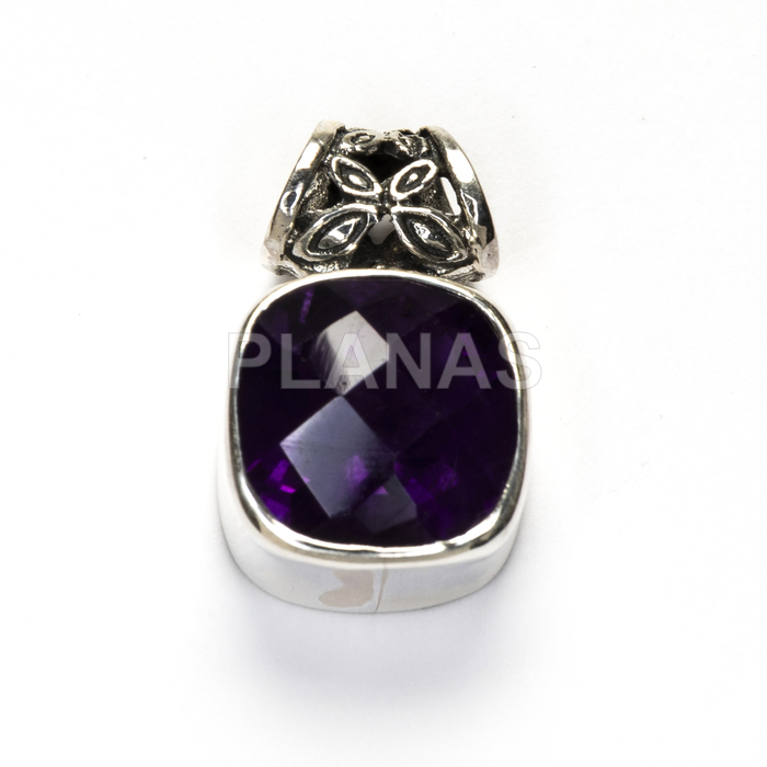 Pendant in sterling silver and amethyst.  
