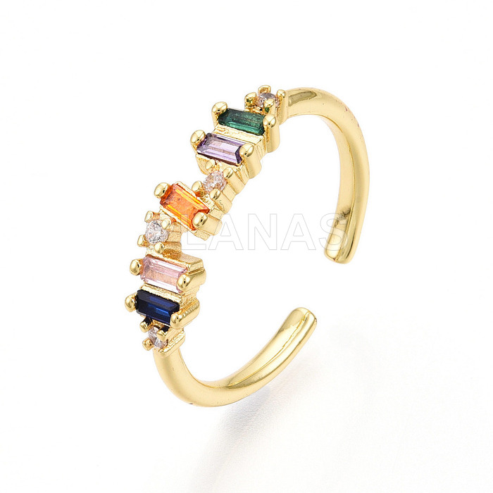 Anillo en Latón y Baño Oro con Circonitas de colores. 