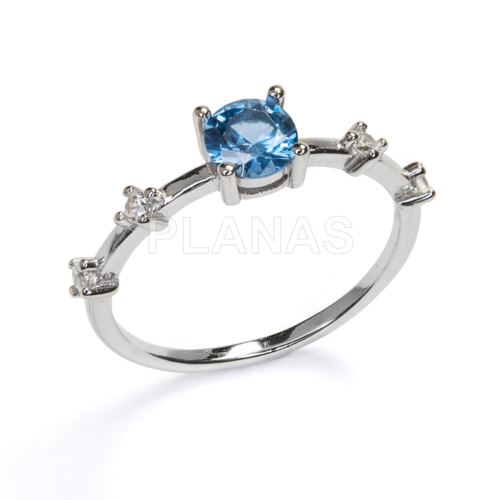 Anillo en Plata de ley Rodiada y Circonitas Azules.