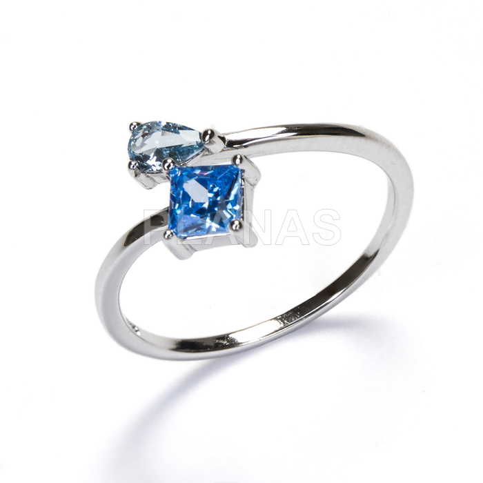 Anillo en Plata de ley Rodiada y Circonitas Azules.  