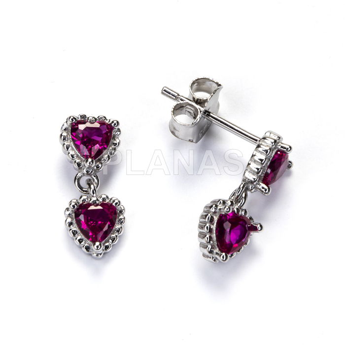 Pendientes en plata de ley rodiada y Circonitas Rubí.  CORAZONES.