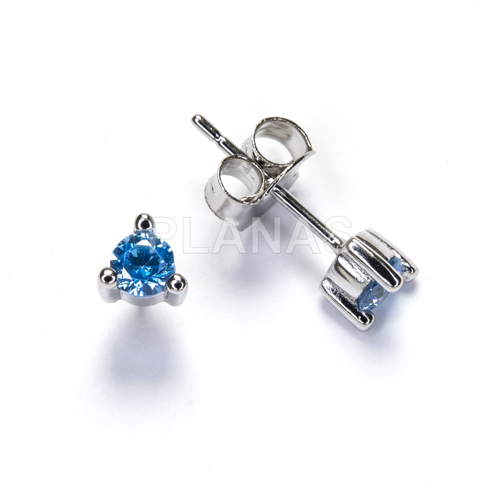 Pendientes en plata de ley rodiada y Circonitas Azules.   