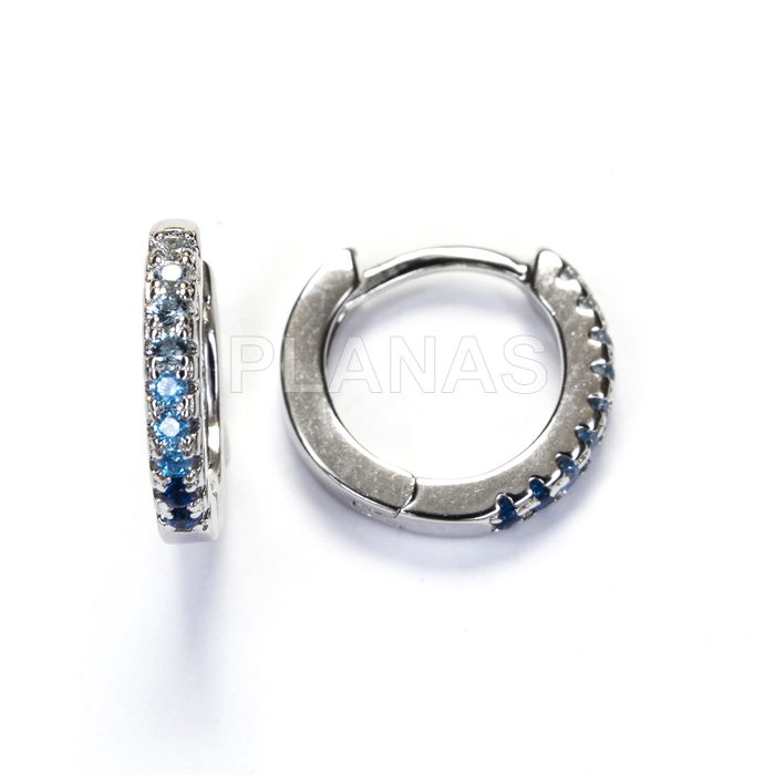 Aros en plata de ley rodiada y Circonitas Azules.   