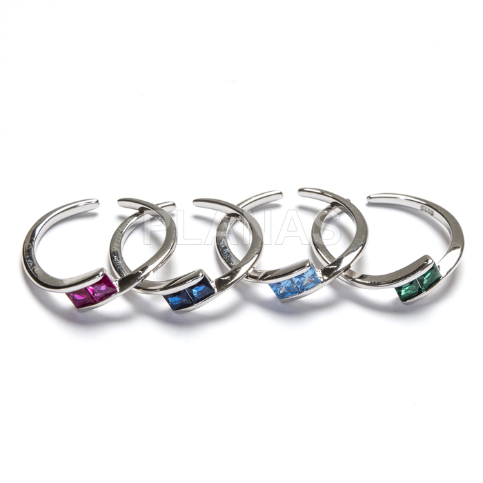 Anillo en Plata de ley Rodiada y Circonitas.  