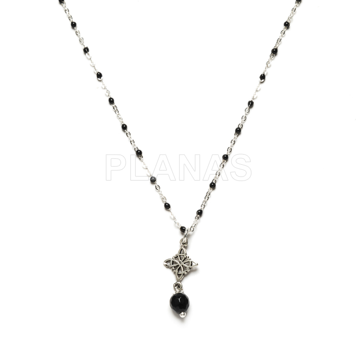 Collar en Plata de ley y bolitas esmaltadas. NUDO DE BRUJAS.    