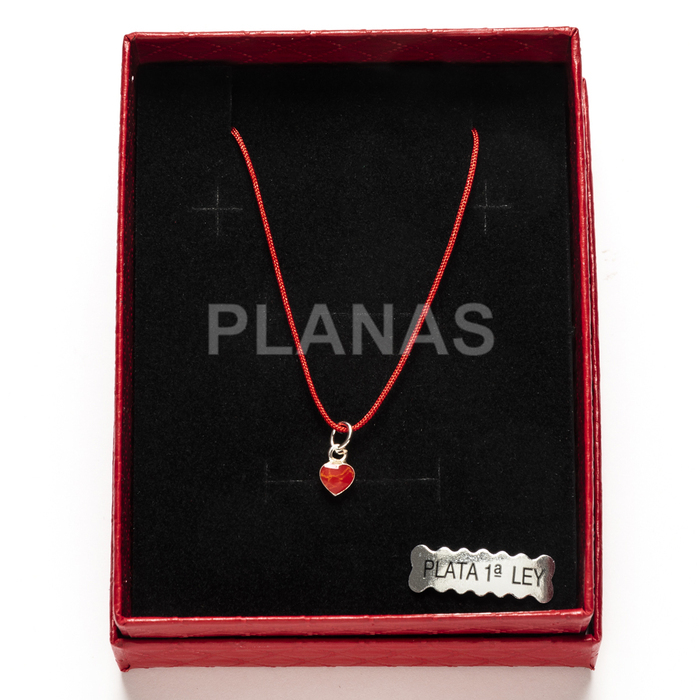 Colar em prata de lei e esmalte vermelho. coração.