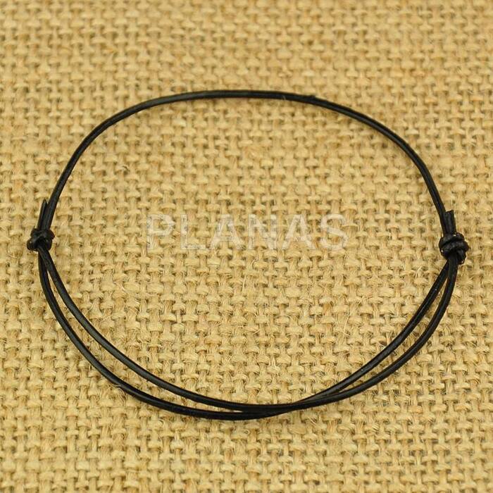 Pulseira de couro preto com nó deslizante, para montaria.