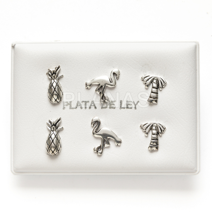 Expositor com 3 pares de brincos em prata de lei. abacaxi, flamingo e palmeira.
