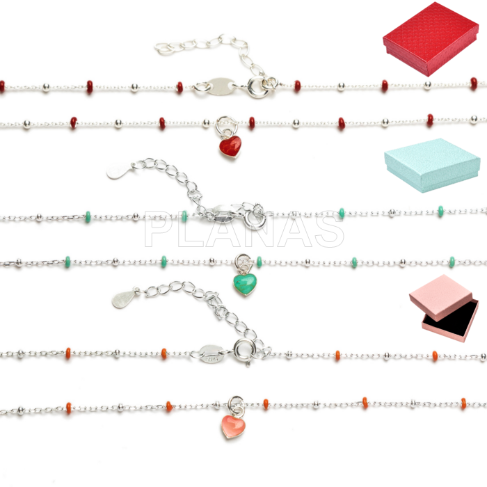 Colar em prata de lei com contas esmaltadas. coração.    