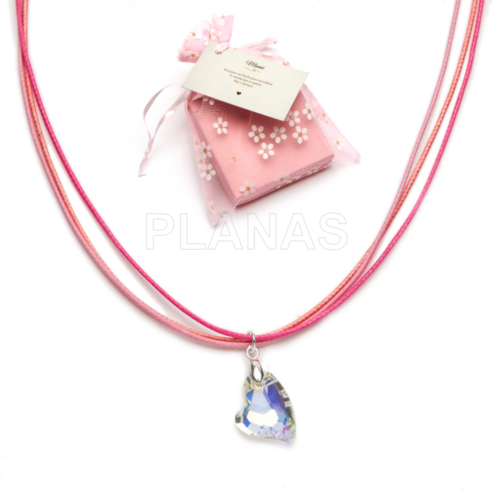 Colar rosa de várias voltas com acabamento em prata de lei e cristal swarovski. coração.