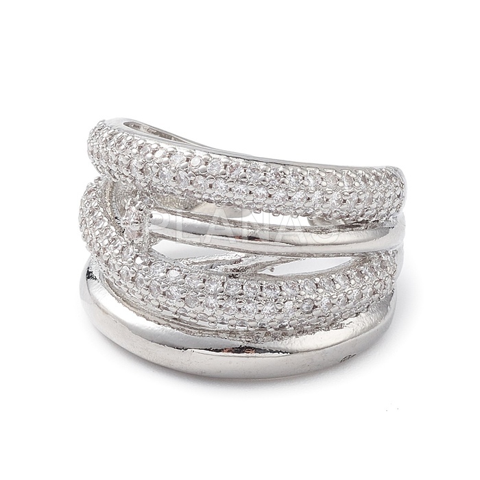 Anel de latão com zircônia cúbica branca. 