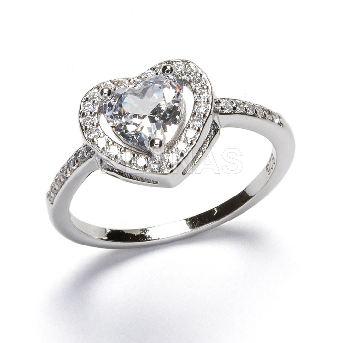 Anillo en Latón y Circonitas blancas. CORAZÓN.