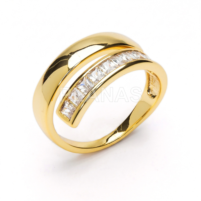 Anillo en Latón de alta calidad y baño oro con circonitas.   