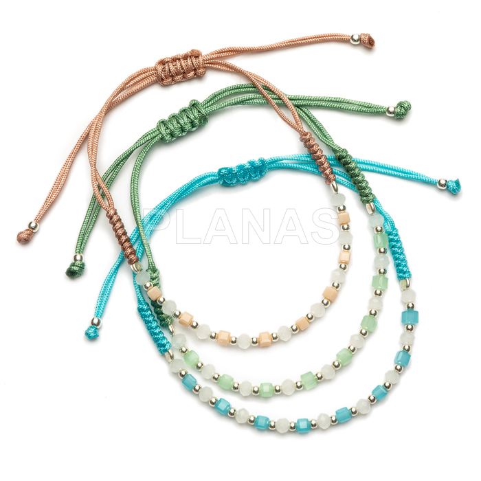Pulseira de macramê em prata de lei com minerais. 