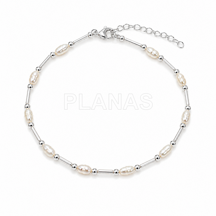 Pulseira em prata de lei e pérolas cultivadas.