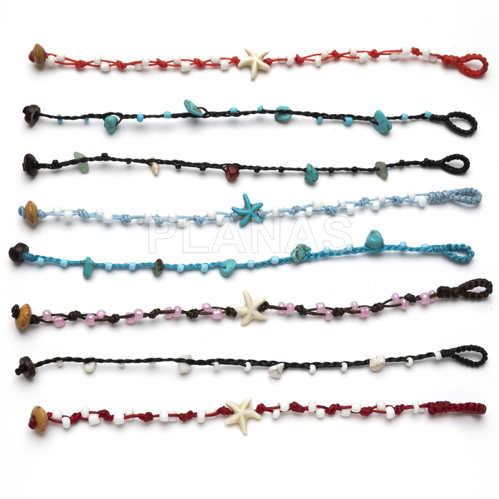 Pulsera con hilo encerado resistente al agua. 