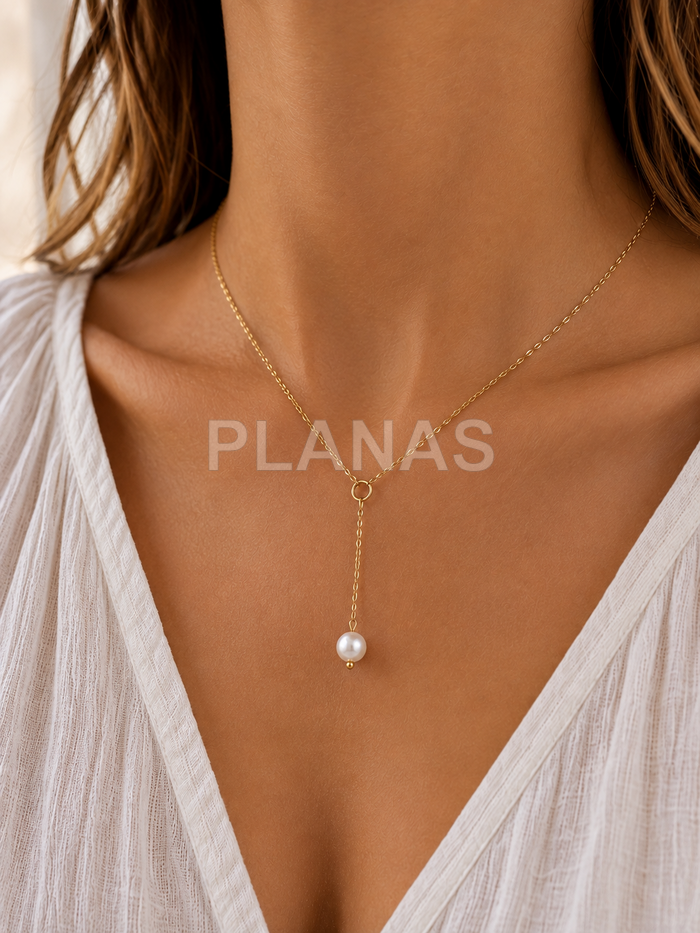 Collar en Plata de ley y y Baño Oro con Perla en 8mm, Componente Swarovski.