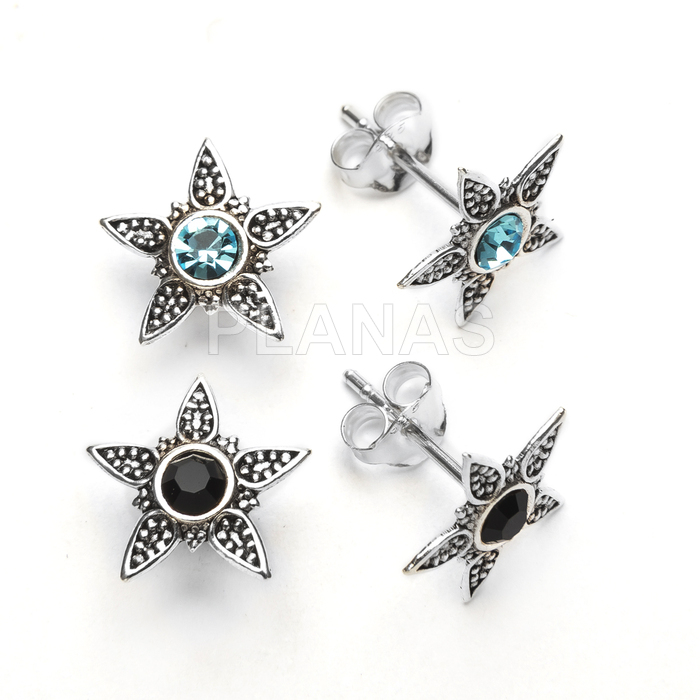 Brincos em prata de lei e zircônia cúbica. estrela.