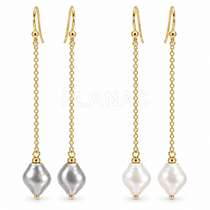 Pendientes en Plata de ley y baño oro con perlas Componentes Swarovski. 