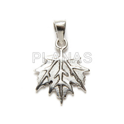 Sterling silver pendant. leaf.